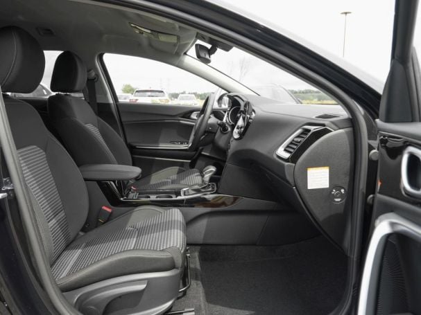 KIA Ceed SW 1.5T DCT Ultimate Edition Navi Kamera ACC KIA Ceed SW 1.5T DCT Ultimate Edition Navi Kamera ACC