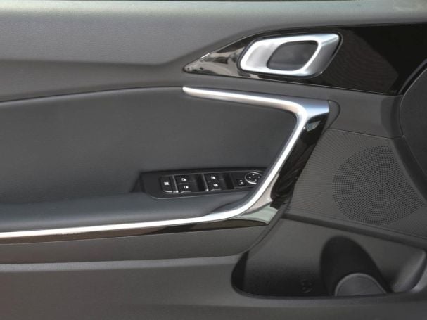 KIA Ceed SW 1.5T DCT Vision Navi Lenkradheizung ACC KIA Ceed SW 1.5T DCT Vision Navi Lenkradheizung ACC