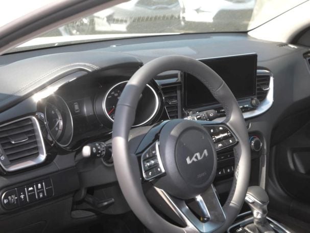 KIA Ceed SW 1.5T DCT Vision Navi Lenkradheizung ACC KIA Ceed SW 1.5T DCT Vision Navi Lenkradheizung ACC