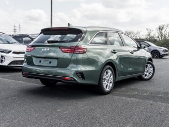 KIA Ceed SW 1.5T DCT Vision Navi ACC Kamera SHZ