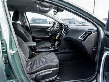 KIA Ceed SW 1.5T DCT Vision Navi ACC Kamera SHZ