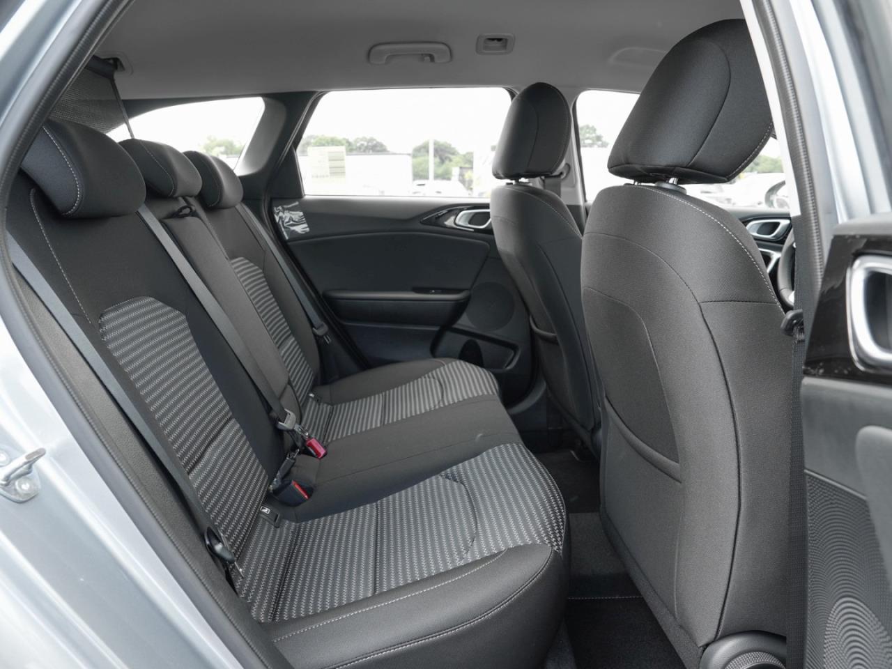 KIA Ceed SW 1.5T DCT Vision Navi Rückfahrkamera ACC