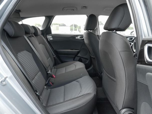 KIA Ceed SW 1.5T DCT Vision Navi Rückfahrkamera ACC KIA Ceed SW 1.5T DCT Vision Navi Rückfahrkamera ACC