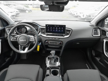 KIA Ceed SW 1.5T DCT Vision Navi Rückfahrkamera ACC
