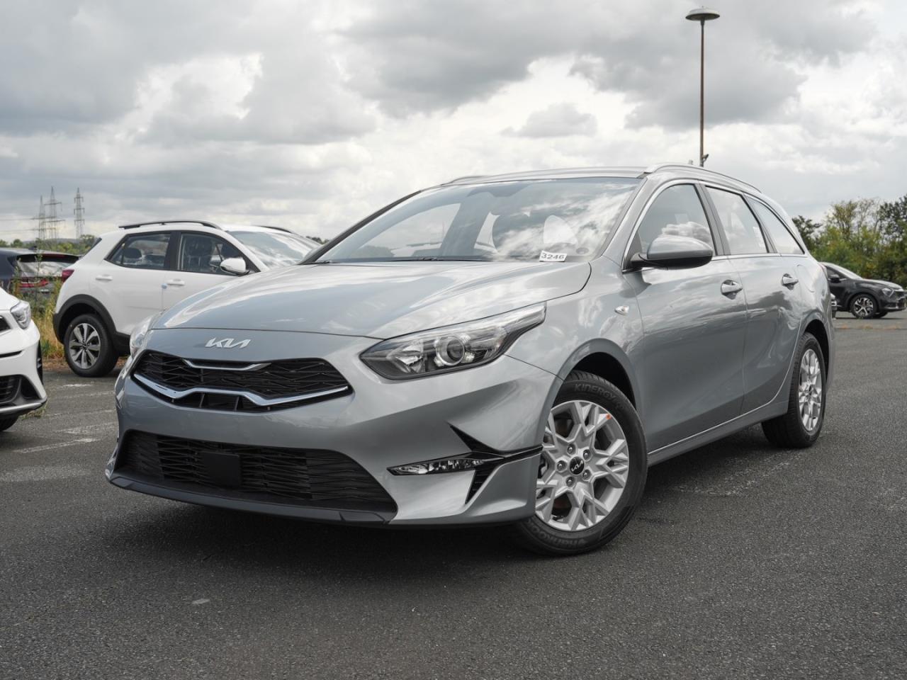 KIA Ceed SW 1.5T DCT Vision Navi Rückfahrkamera ACC