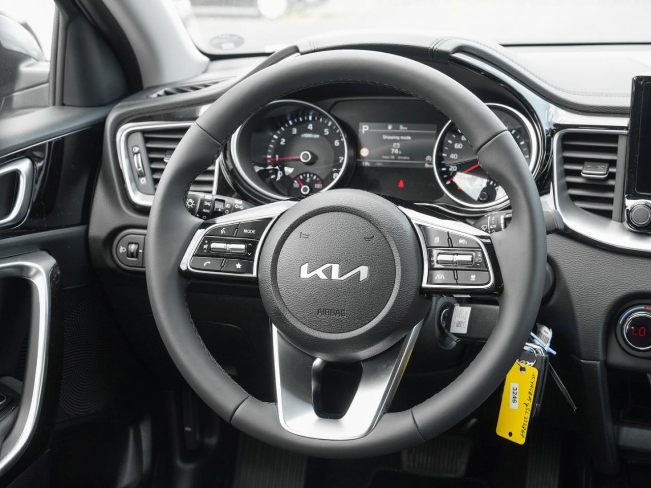 KIA Ceed SW 1.5T DCT Vision Navi Rückfahrkamera ACC