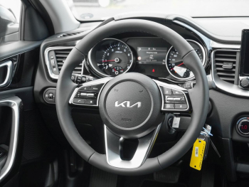 KIA Ceed SW 1.5T DCT Vision Navi Rückfahrkamera ACC
