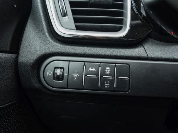 KIA Ceed SW 1.5T DCT Vision Navi ACC SHZ Kamera LED KIA Ceed SW 1.5T DCT Vision Navi ACC SHZ Kamera LED
