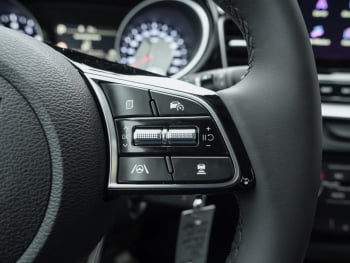 KIA Ceed SW 1.5T DCT Vision Navi ACC SHZ Kamera LED