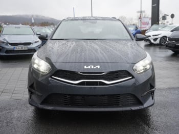 KIA Ceed SW 1.5T DCT Vision Navi ACC SHZ Kamera LED
