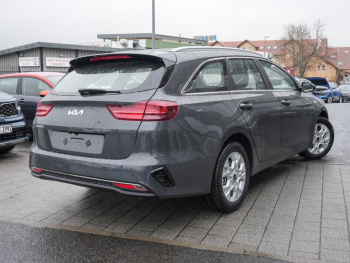KIA Ceed SW 1.5T DCT Vision Navi ACC SHZ Kamera LED