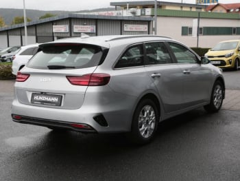 KIA Ceed SW 1.5T DCT Vision Navi ACC Kamera SHZ