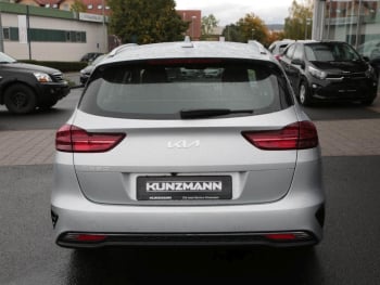 KIA Ceed SW 1.5T DCT Vision Navi ACC Kamera SHZ