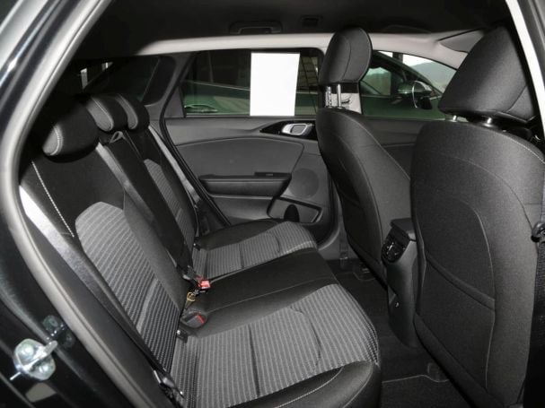 KIA Ceed SW 1.5T DCT Vision Navi Kamera KIA Ceed SW 1.5T DCT Vision Navi Kamera