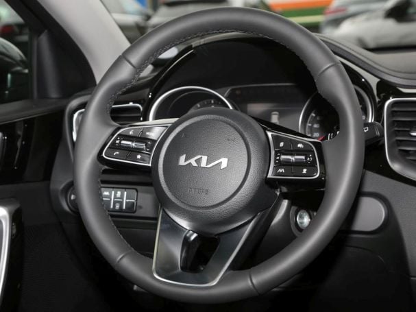 KIA Ceed SW 1.5T DCT Vision Navi Kamera KIA Ceed SW 1.5T DCT Vision Navi Kamera