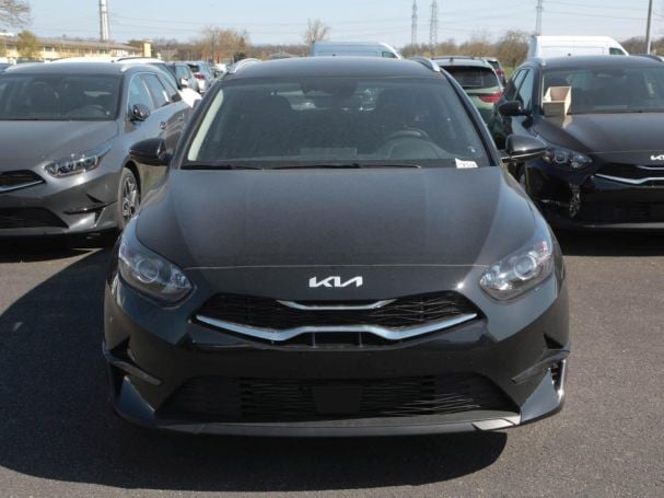 KIA Ceed SW 1.5T DCT Vision Navi Lenkradhzg SpurH ACC KIA Ceed SW 1.5T DCT Vision Navi Lenkradhzg SpurH ACC