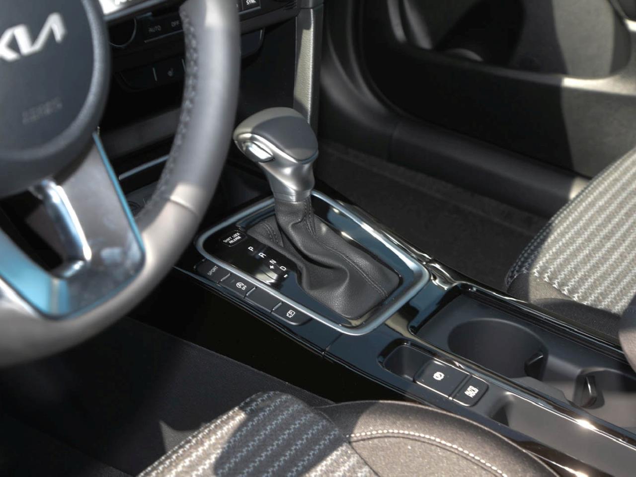 KIA Ceed SW 1.5T DCT Vision Navi Lenkradhzg SpurH ACC