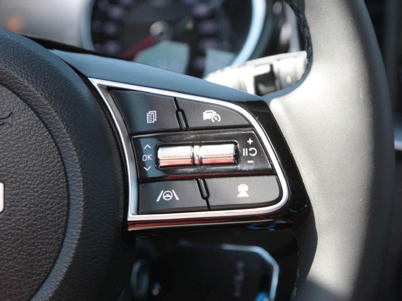 KIA Ceed SW 1.5T DCT Vision Navi Lenkradhzg SpurH ACC