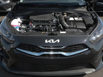 KIA Ceed SW 1.5T DCT Vision Navi Lenkradhzg SpurH ACC