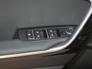 KIA Ceed SW 1.5T DCT Vision Navi Lenkradhzg SpurH ACC