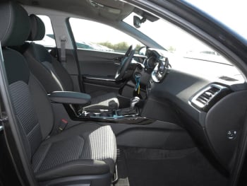 KIA Ceed SW 1.5T DCT Vision Navi Lenkradhzg SpurH ACC