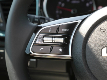 KIA Ceed SW 1.5T Nightline Navi Privacy Lenkradhzg