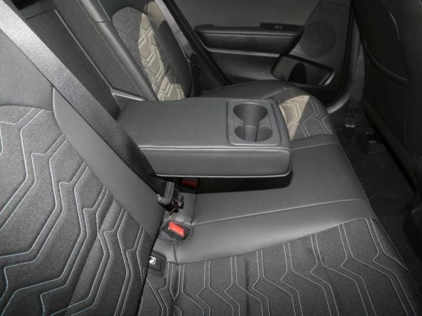 KIA Ceed SW 1.5T Nightline Navi Privacy Lenkradhzg KIA Ceed SW 1.5T Nightline Navi Privacy Lenkradhzg