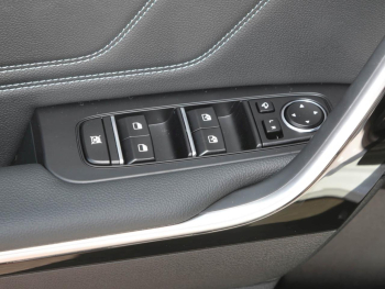 KIA Ceed SW 1.5T Nightline Navi Privacy Lenkradhzg