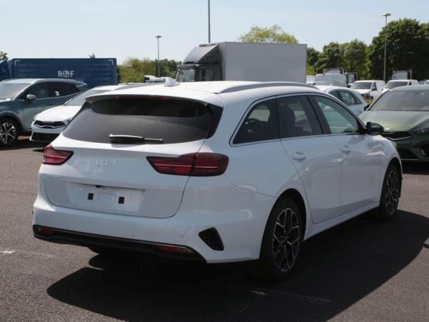 KIA Ceed SW 1.5T Nightline Navi Privacy Lenkradhzg KIA Ceed SW 1.5T Nightline Navi Privacy Lenkradhzg