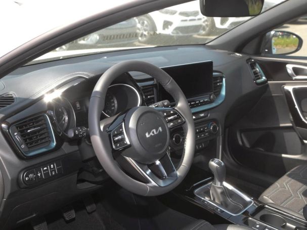 KIA Ceed SW 1.5T Nightline Navi Privacy Lenkradhzg KIA Ceed SW 1.5T Nightline Navi Privacy Lenkradhzg
