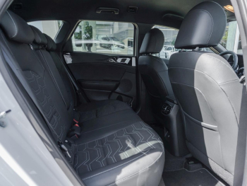 KIA Ceed SW 1.5T Nightline Navi Lenkradhzg Privacy