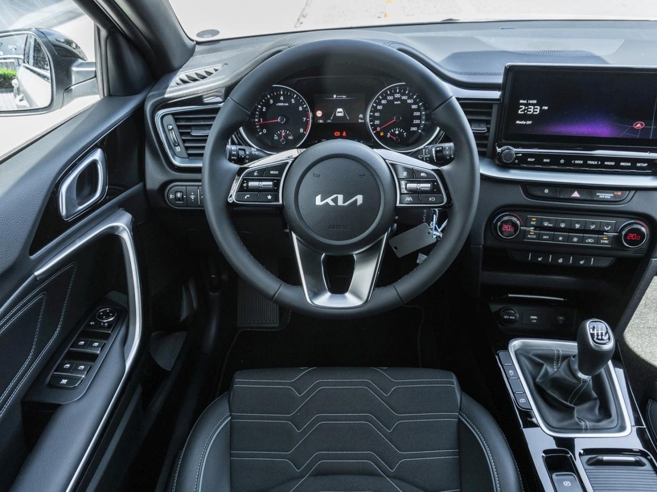 KIA Ceed SW 1.5T Nightline Navi Lenkradhzg Privacy