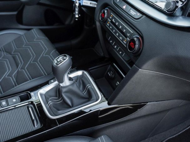 KIA Ceed SW 1.5T Nightline Navi Lenkradhzg Privacy