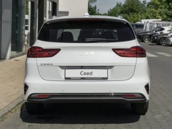 KIA Ceed SW 1.5T Nightline Navi Lenkradhzg Privacy