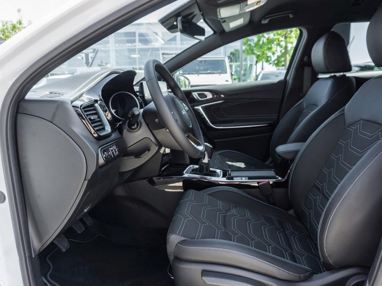 KIA Ceed SW 1.5T Nightline Navi Lenkradhzg Privacy