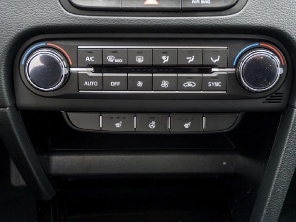 KIA Ceed SW 1.5T Nightline Navi Lenkradheizung KIA Ceed SW 1.5T Nightline Navi Lenkradheizung