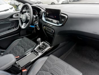 KIA Ceed SW 1.5T Nightline Navi Lenkradheizung