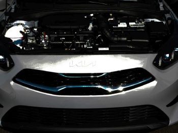 KIA Ceed SW 1.5T Nightline Navi Privacy Lenkradhzg