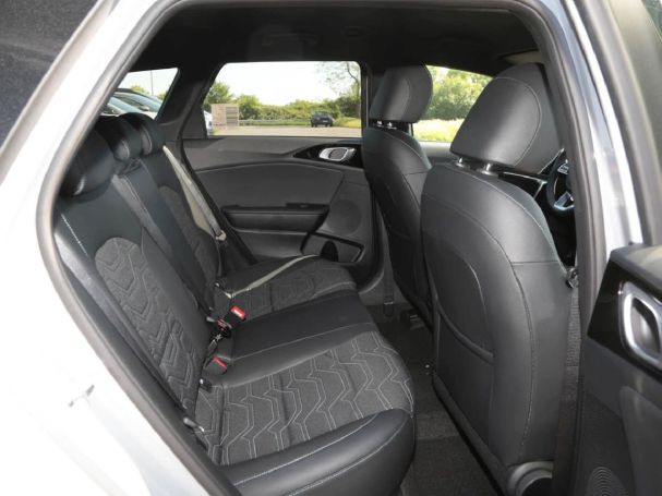 KIA Ceed SW 1.5T Nightline Navi Lenkradhzg Privacy KIA Ceed SW 1.5T Nightline Navi Lenkradhzg Privacy