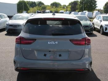 KIA Ceed SW 1.5T Nightline Navi Lenkradhzg Privacy