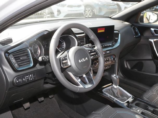 KIA Ceed SW 1.5T Nightline Navi Lenkradhzg Privacy KIA Ceed SW 1.5T Nightline Navi Lenkradhzg Privacy