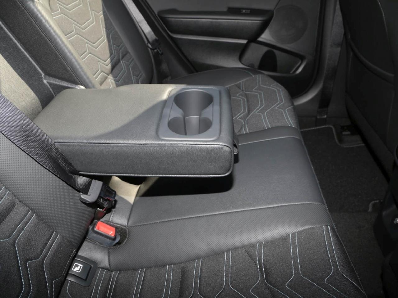 KIA Ceed SW 1.5T Nightline Navi Lenkradhzg Kamera