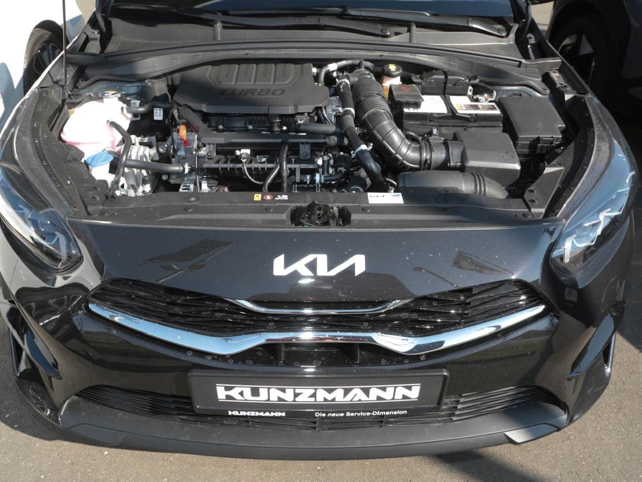 KIA Ceed SW 1.5T Nightline Navi Lenkradhzg Kamera