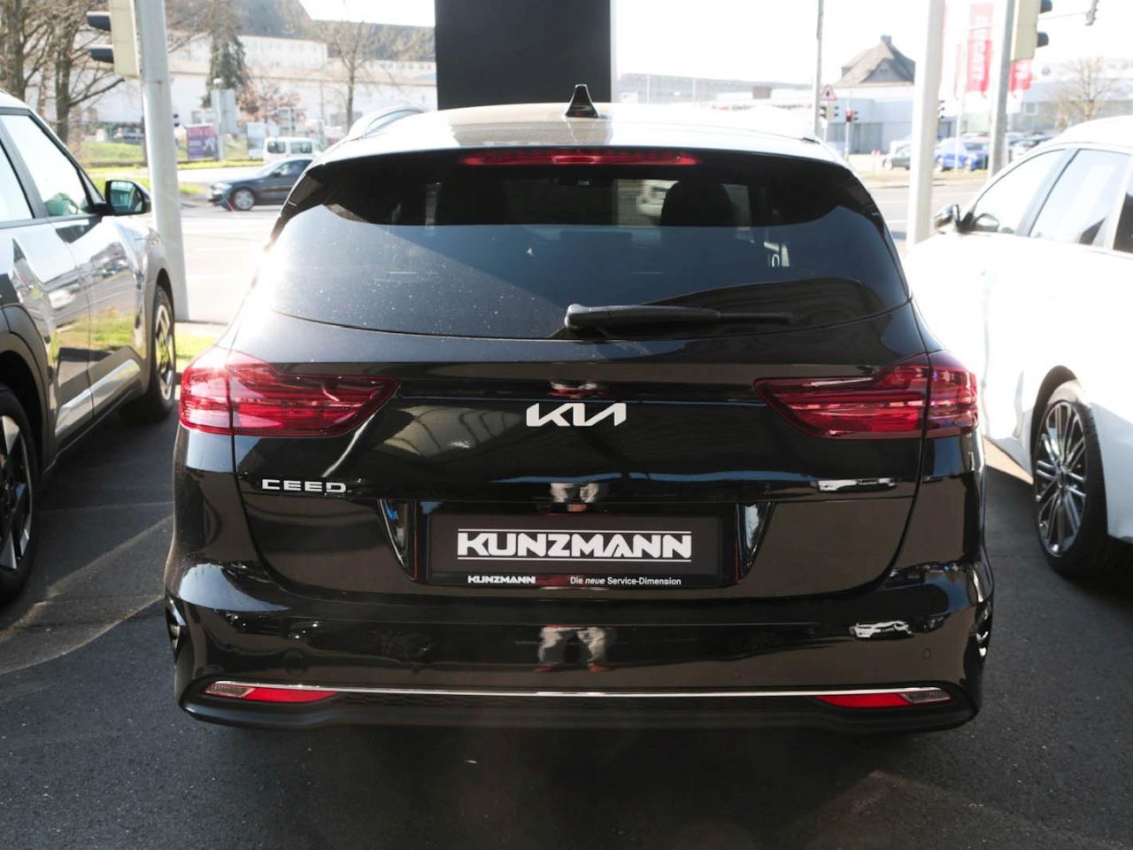 KIA Ceed SW 1.5T Nightline Navi Lenkradhzg Kamera
