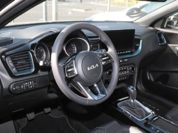 KIA Ceed SW 1.5T Nightline Navi Lenkradhzg Kamera