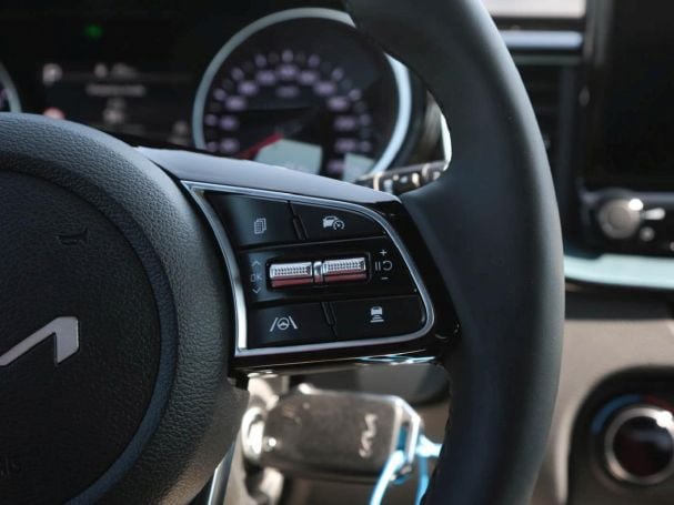 KIA Ceed 1.0T DCT Nightline Navi Lenkradheizung LED KIA Ceed 1.0T DCT Nightline Navi Lenkradheizung LED