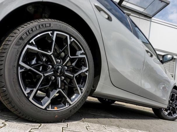 KIA Ceed 1.0T DCT Nightline Navi Lenkradhzg Privacy KIA Ceed 1.0T DCT Nightline Navi Lenkradhzg Privacy