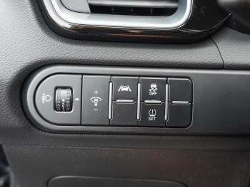 KIA Ceed 1.0T DCT Nightline Navi Lenkradheizung LED