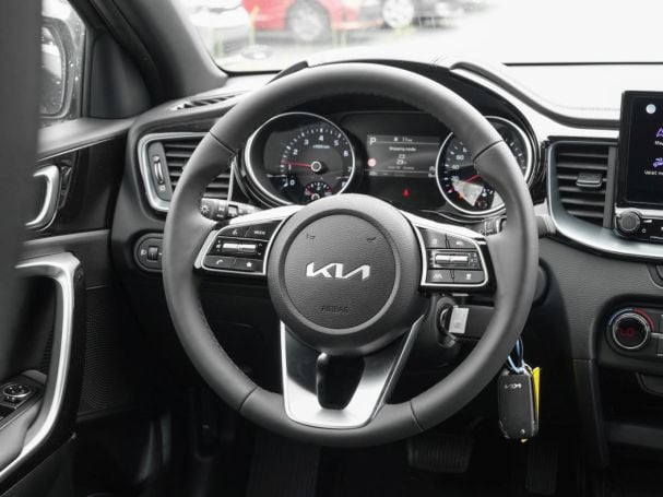 KIA Ceed 1.0T DCT Nightline Navi Lenkradheizung LED KIA Ceed 1.0T DCT Nightline Navi Lenkradheizung LED