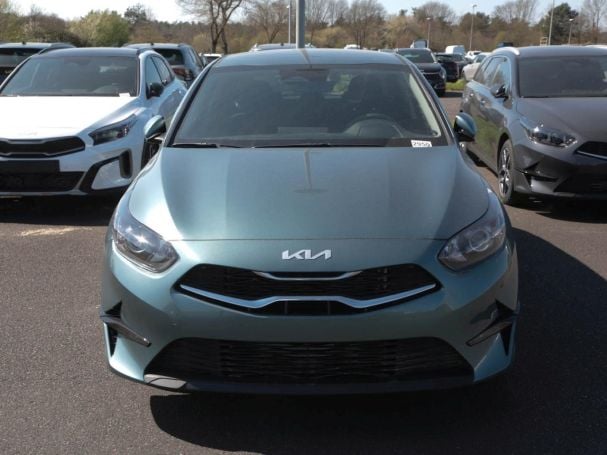 KIA Ceed 1.0T Vision Navi Rückfahrkamera Lenkradhzg KIA Ceed 1.0T Vision Navi Rückfahrkamera Lenkradhzg